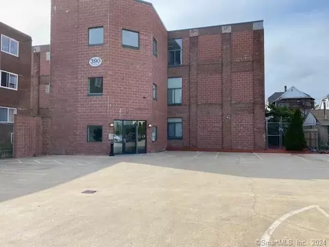 390 Charles St #108, Bridgeport, CT 06606