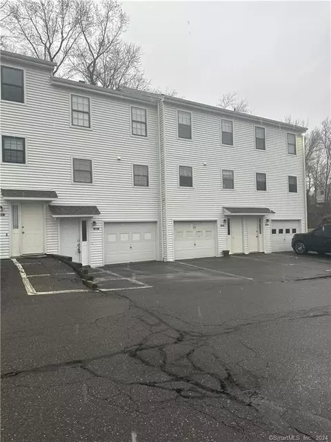 111 Aspetuck Vlg #111, New Milford, CT 06776