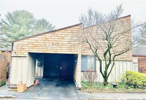 27 Orange Rd #27, Middletown, CT 06457