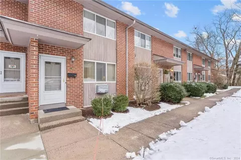 244 New Britain Ave #13, Unionville, CT 06085