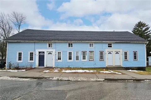 75 S Chestnut St, Plainfield, CT 06374