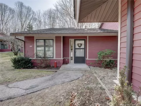 23 Silo Rd W #23, Mansfield, CT 06268