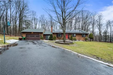 851 Park Rd, Watertown, CT 06795