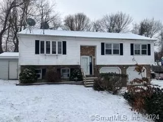 61 Hayfield Rd, Waterbury, CT 06704