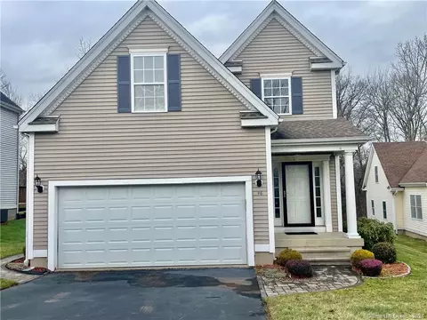 46 Gilbert Ln, Branford, CT 06405