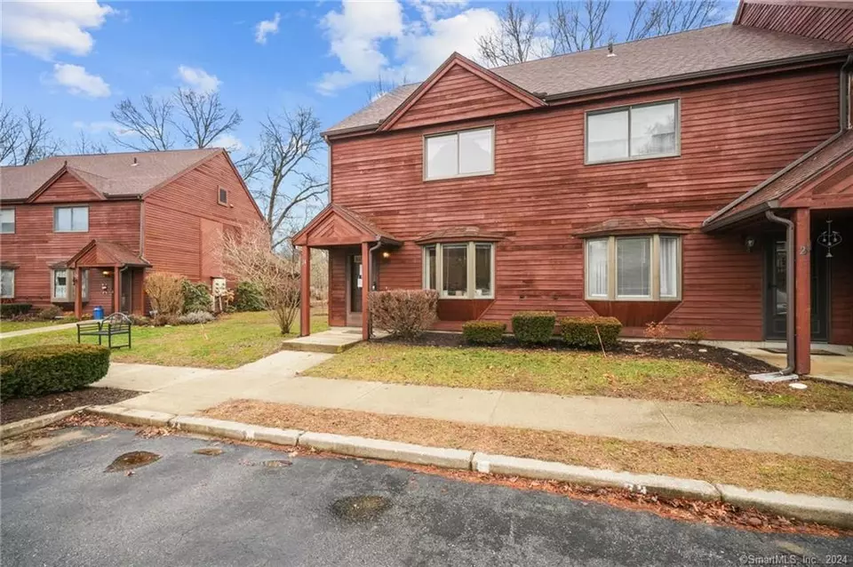 24 Wyndham Lndg 24, Killingly, CT 06239 Movoto