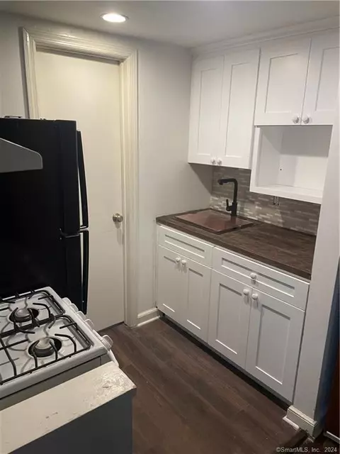 18 Prospect Ave #E2, Norwalk, CT 06850