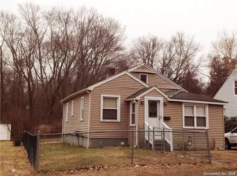 136 Dunham St, Norwich, CT 06360