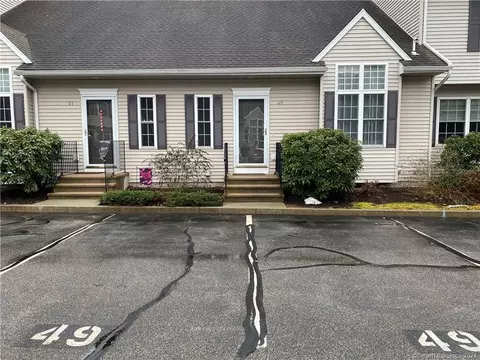 49 Briar Ln #49, Norwich, CT 06360