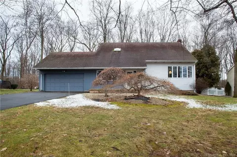 157 Pheasant Run, Newington, CT 06111