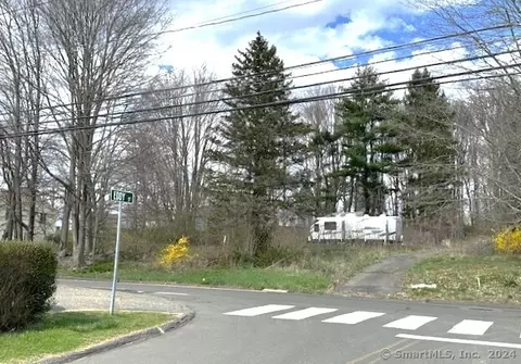 570 Buckingham St, Watertown, CT 06779
