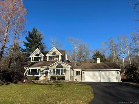 41 Indian Trl, Brookfield, CT 06804