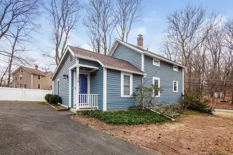 125 Hopewell Rd, Glastonbury, CT 06073