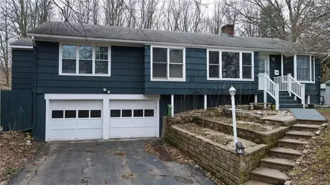 75 S Rolling Acres Rd, Cheshire, CT 06410