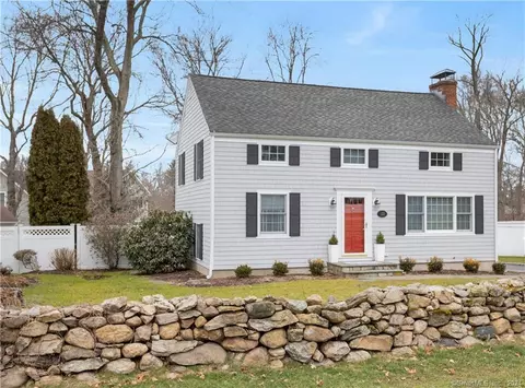 103 Hollow Tree Ridge Rd, Darien, CT 06820