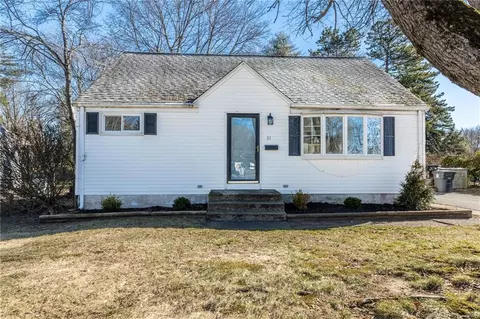 31 Roosevelt Blvd, Enfield, CT 06082