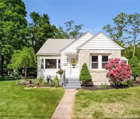 357 Scott St, Naugatuck, CT 06770