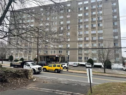 120 Huntington Tpke #908, Bridgeport, CT 06610