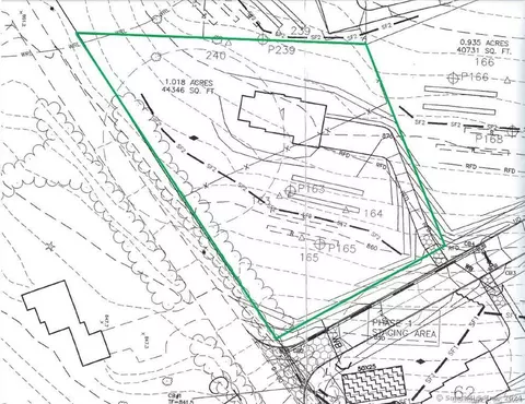 1 Hawthorne Ln, New Milford, CT 06776