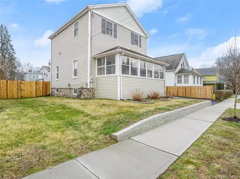 21 Morton St, Norwalk, CT 06854