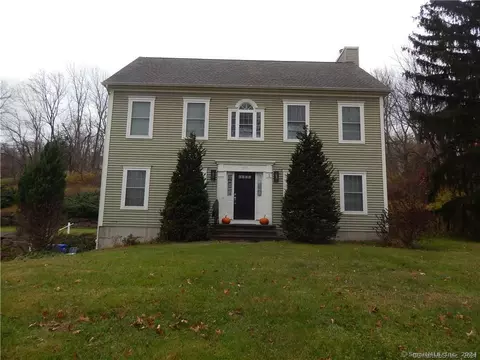 797 Millbrook Rd, Middletown, CT 06457