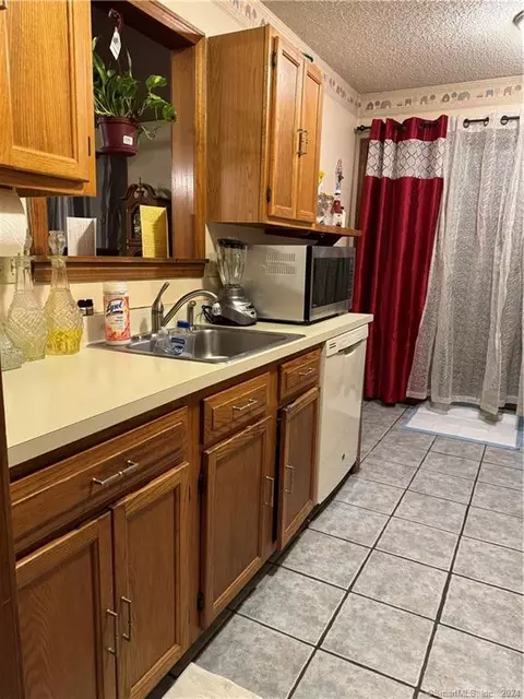 111 Riverton Rd #55, Winchester, CT 06098