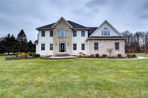 13 Valley View Ct, Southington, CT 06489