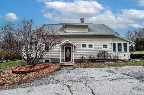9 Old Grove St, New Milford, CT 06776
