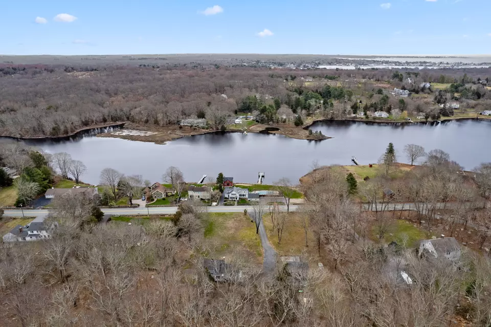 99 Cove Rd, Stonington, CT 06378 39 Photos Movoto