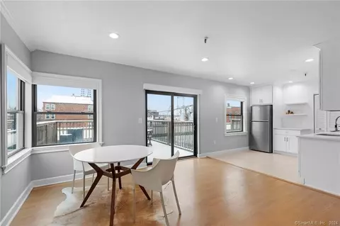 32 Haviland St #305, Norwalk, CT 06854