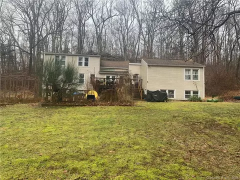 29 Monk Rd, Old Saybrook, CT 06475