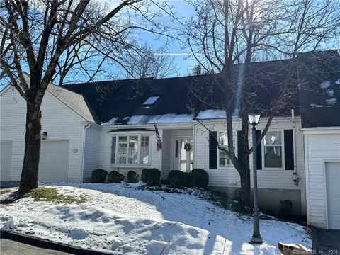 11 Millay Ct #11, Litchfield, CT 06759