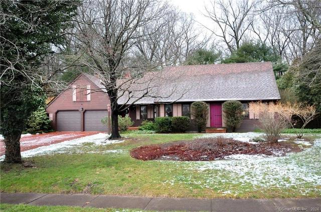 69 Patriot Ln, Manchester, CT 06040