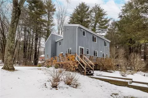 6 Duncaster Cir, Granby, CT 06035