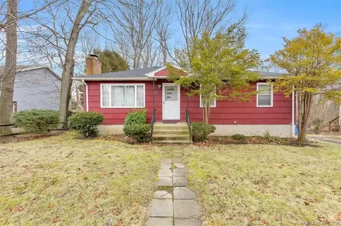 107 Larchmont Ave, Waterbury, CT 06708