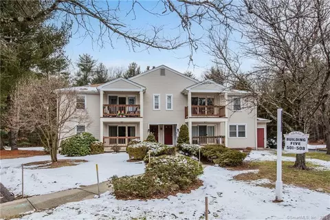 505 Ashmead Cmns, Enfield, CT 06082