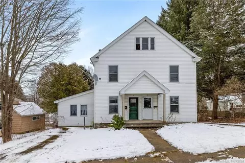 81 Birdsall St, Winchester, CT 06098