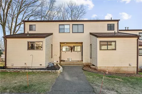285 Queen St #7G, Southington, CT 06489