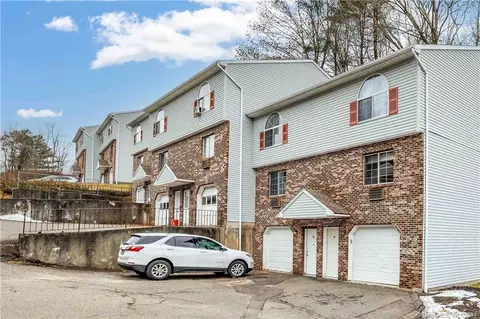 197 Pine Hill Rd #4F, Thomaston, CT 06787