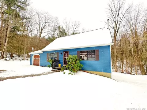 370 Riverton Rd, Hartland, CT 06065