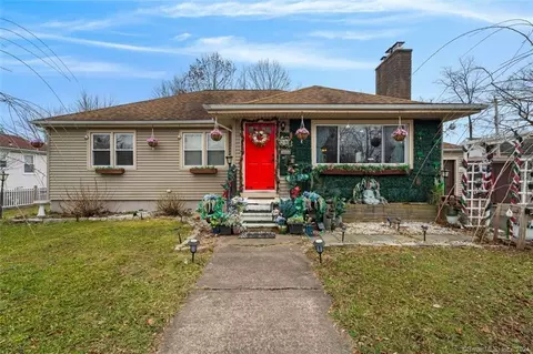190 Terrace Ave, West Haven, CT 06516