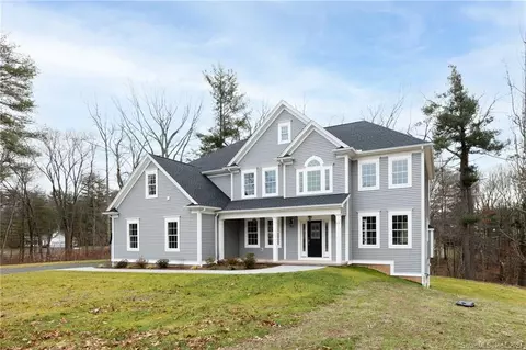 69 Lacourse Pond Pl, Southington, CT 06489