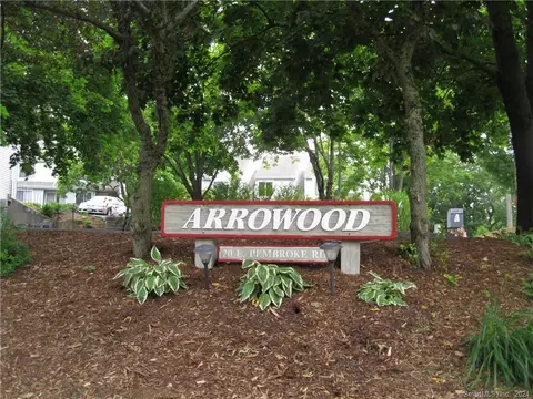 20 E Pembroke Rd #73, Danbury, CT 06811