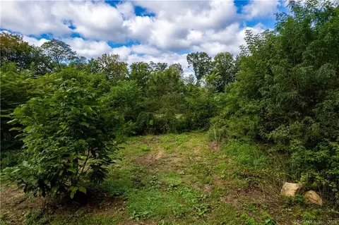 50 W Cotton Hill Rd, Portland, CT 06480