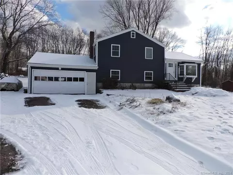 30 Montauk Dr, Vernon, CT 06066