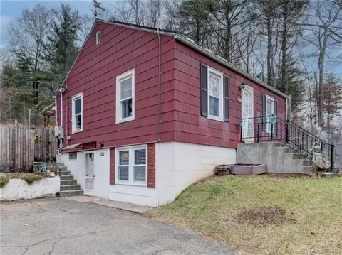 12 Leigh Ave, Thomaston, CT 06787