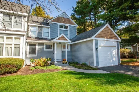 7 Riverwalk Dr #7, Weatogue, CT 06089