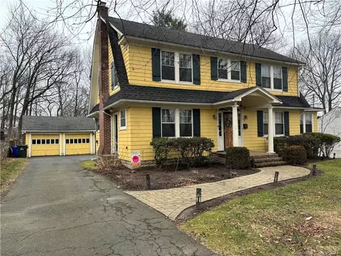 7 Lawncrest Rd, Danbury, CT 06810