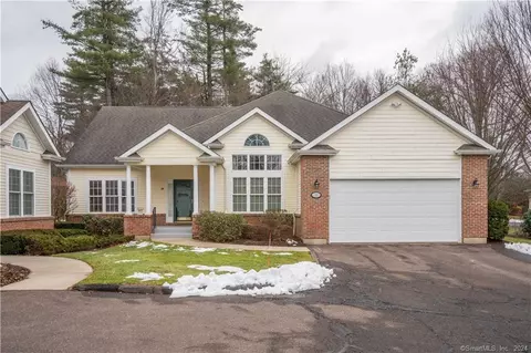 24 Emily Way #24, West Hartford, CT 06107