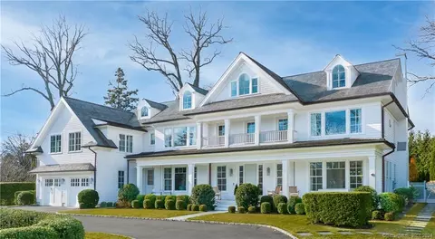 20 Ann St, Greenwich, CT 06870